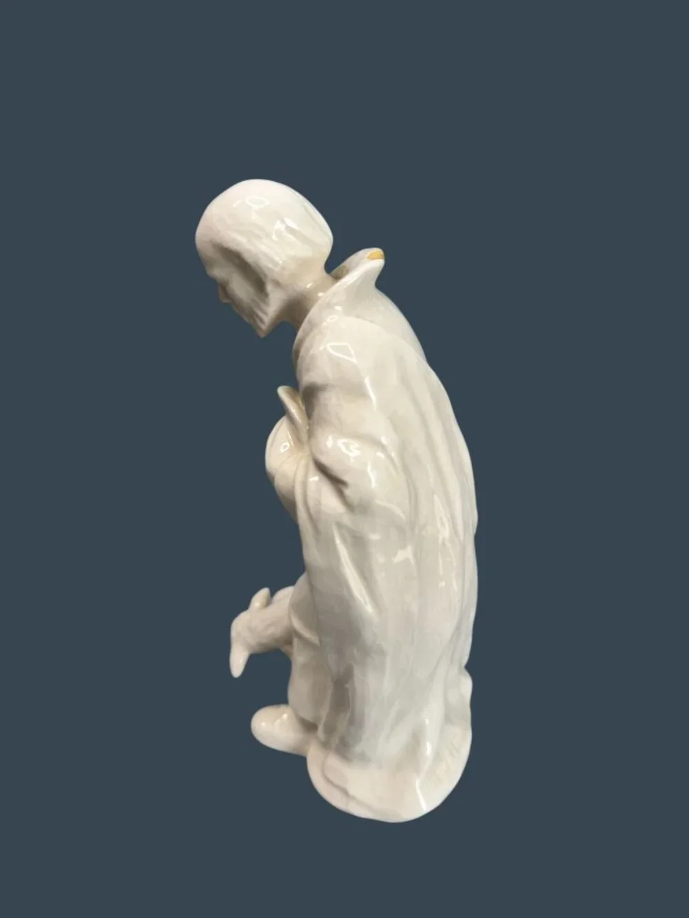 Vintage Goebel White Nativity Standing Shepherd w Sheep W Germany 7.25